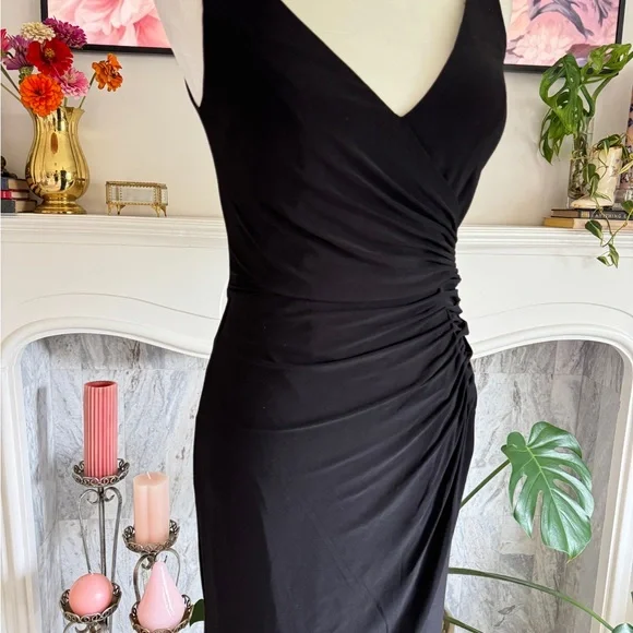 Ieena for Mac Duggal Black Ruched Jersey Gown - Picture 5 of 12